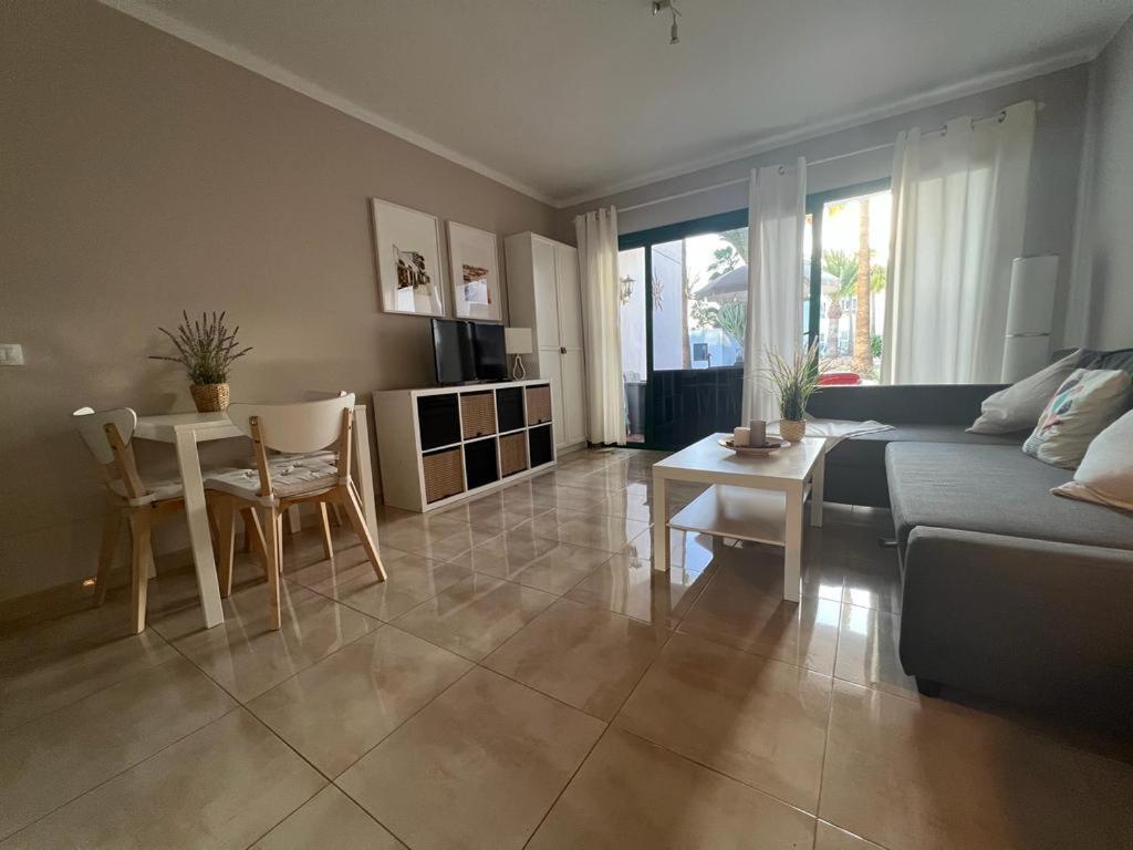 Appartement Departamento Ingrid à Puerto del Carmen  Extérieur photo